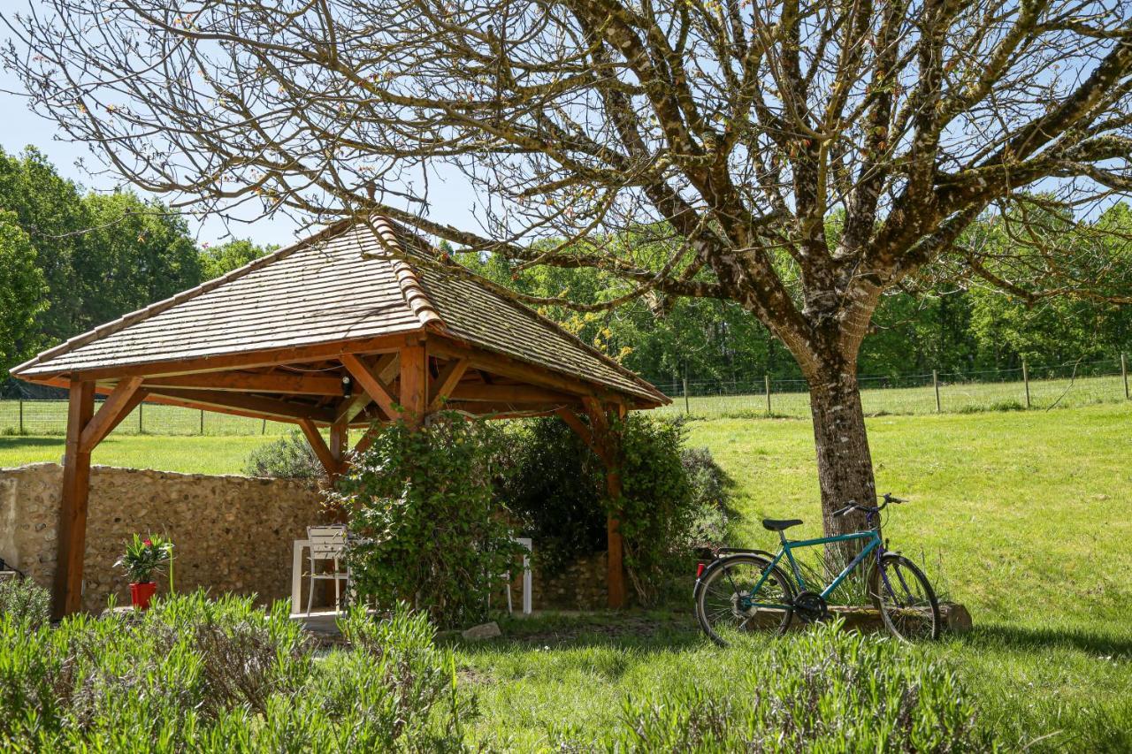 Bed and Breakfast Domaine Du Bourg Salon Exterior foto