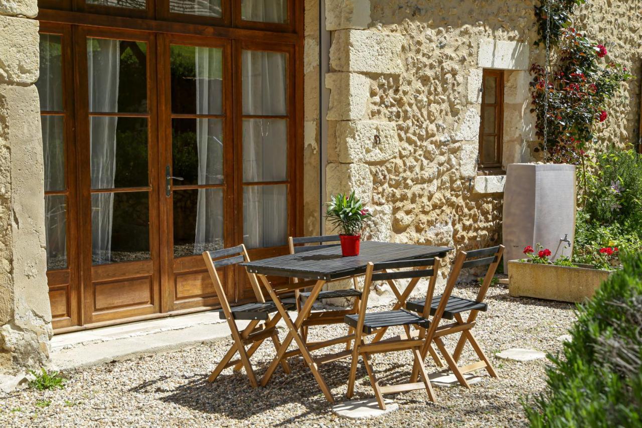Bed and Breakfast Domaine Du Bourg Salon Exterior foto