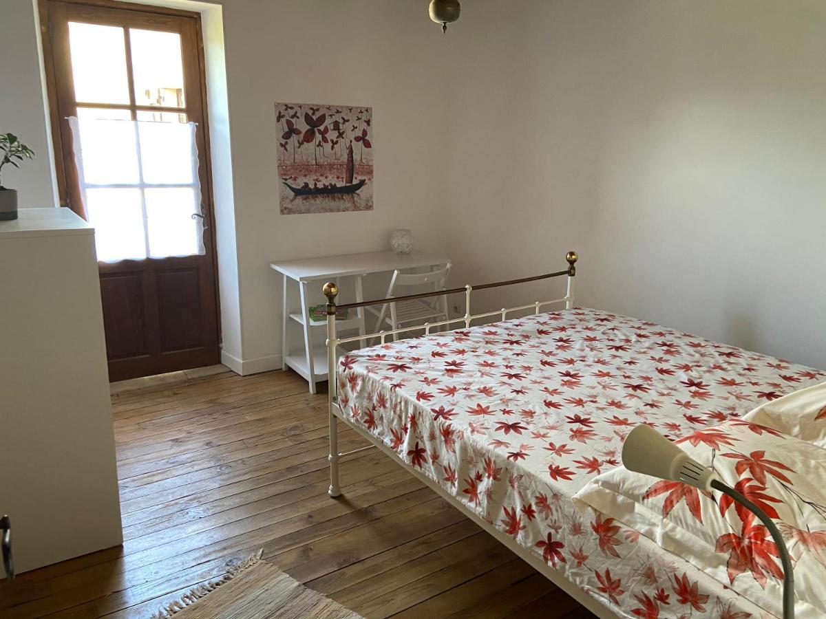 Bed and Breakfast Domaine Du Bourg Salon Exterior foto