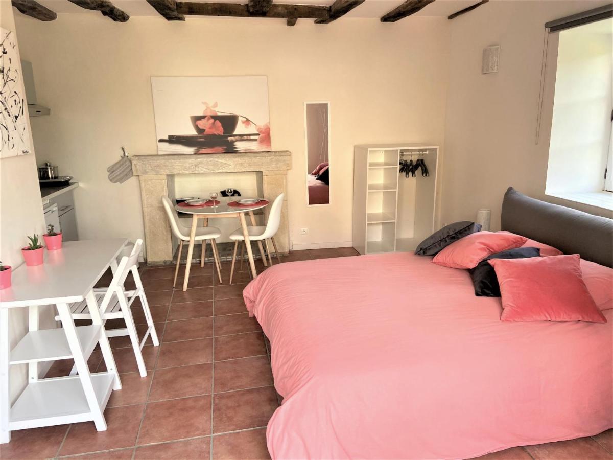 Bed and Breakfast Domaine Du Bourg Salon Exterior foto